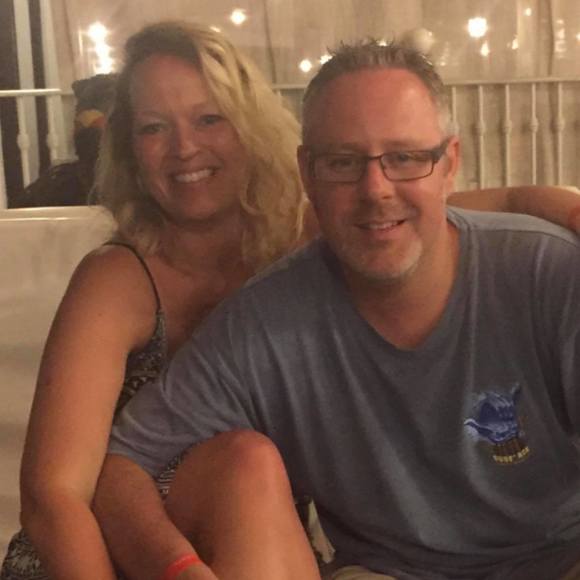 Meet your Posher, Avril - Picture 1 of 1